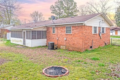 810 W Carson St, Bentonville, AR 72712 - photo 4