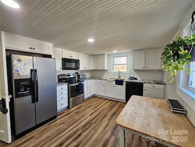 208 W Main St, Lawndale, NC 28090 - photo 6