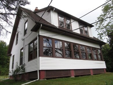 Sun Porch, Exterior
