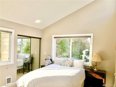 2937 76th Ave SE unit 33A, Mercer Island, WA 98040 - photo 2