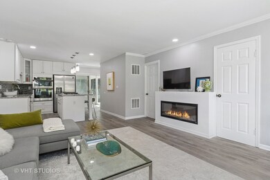 1318 E Evergreen St, Wheaton, IL 60187 - photo 3