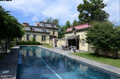 POOL 2