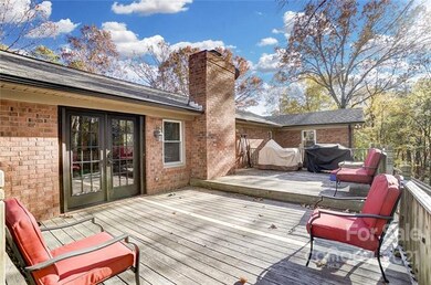 Huge back deck