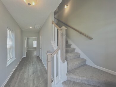 102 Curbow Ct, Shelbyville, TN 37160 - photo 2