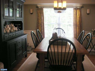 302 S Haverfield Dr, Spring City, PA 19475 - photo 5