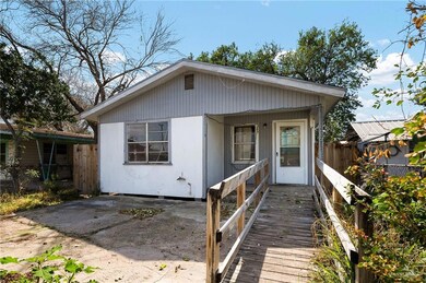 316 E Wright Ave, Pharr, TX 78577 - photo 2