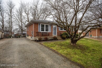 6502 Lantana Ct, Louisville, KY 40229 - photo 2