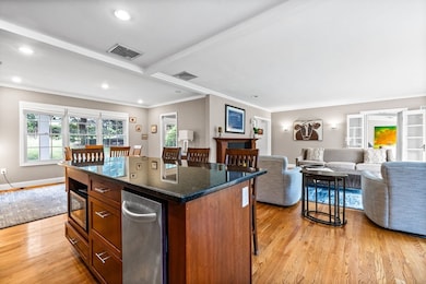 204 Chestnut St, Andover, MA 01810 - photo 7