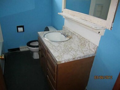 863 Chestershire Rd, Columbus, OH 43204 - photo 3