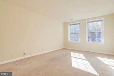 2943 S Dinwiddie St unit B2, Arlington, VA 22206 - photo 6