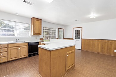 413 Gardenia Ave, Orange, TX 77630 - photo 4