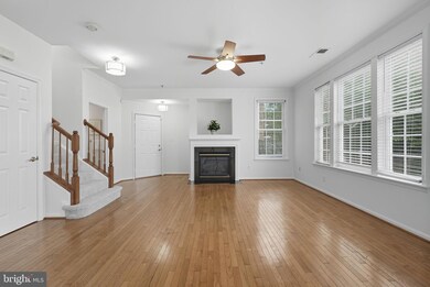4651 Red Admiral Way unit 157, Fairfax, VA 22033 - photo 5