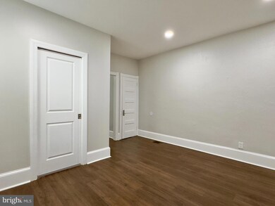 909 Somerset St, Gloucester City, NJ 08030 - photo 4