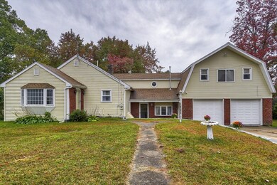 102 Hillcrest Rd, Dracut, MA 01826 - photo 3