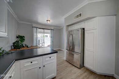 2147 N 30th St-9