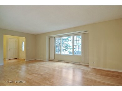 1708 Warbler Dr, Naperville, IL 60565 - photo 3