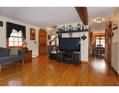 19 Guernsey St, Medway, MA 02053 - photo 4