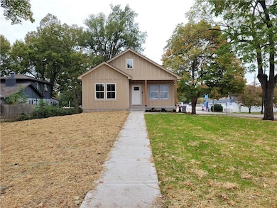 1400 S Dodgion Ave, Independence, MO 64055 - photo 6