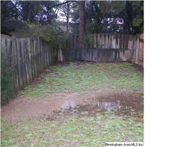 1951 Springlake Ct, Birmingham, AL 35215 - photo 3