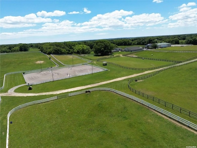 1394 Main Rd, Jamesport, NY 11947 - photo 7