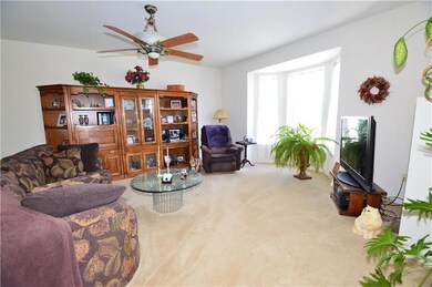 5591 Spring Ridge Dr W, Macungie, PA 18062 - photo 7