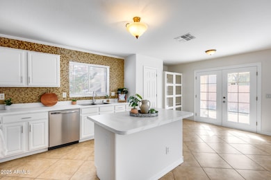 11467 W Austin Thomas Dr, Surprise, AZ 85378 - photo 2