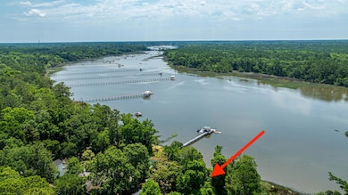 6076OverlookRd009