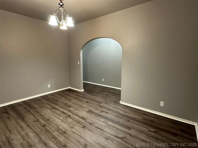 2708 N 20th St, Broken Arrow, OK 74012 - photo 5