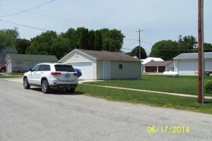 2 car detached garage