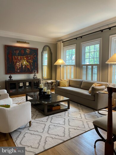 9424 Turnberry Dr, Potomac, MD 20854 - photo 2