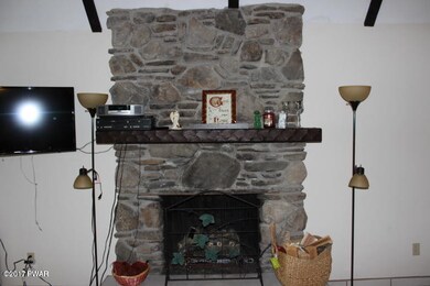 10 Lakeview Dr, Hamlin, PA 18427 - photo 3