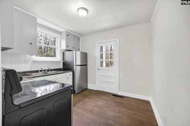 322 Glenn Ave, Columbia, SC 29203 - photo 3