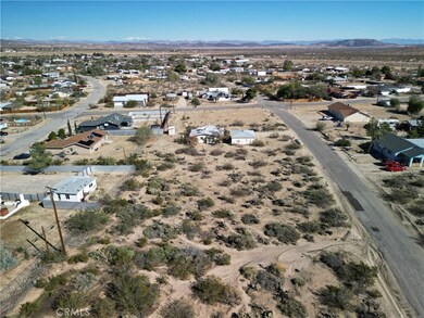 61876 Mountain View Cir, Joshua Tree, CA 92252 - photo 6