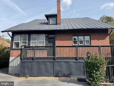 426 N Royal Ave, Front Royal, VA 22630 - photo 2