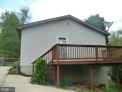 919 E D St, Brunswick, MD 21716 - photo 2