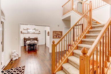 Foyer open to dining room