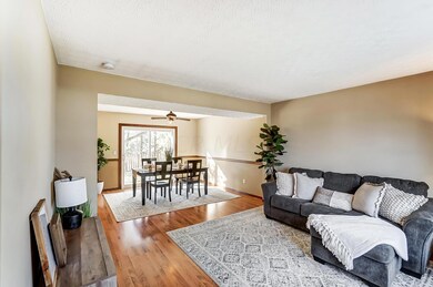 861 Chesterview Ct, Galloway, OH 43119 - photo 2