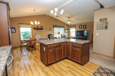 Kitchen  (3)