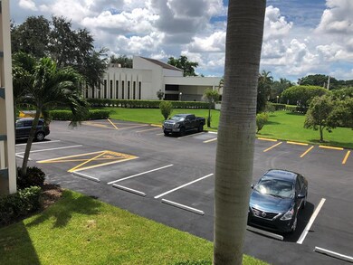 2095 Yarmouth E, Boca Raton, FL 33434 - photo 7