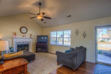 2103 Sapling Ct Wilmington NC-print-003-