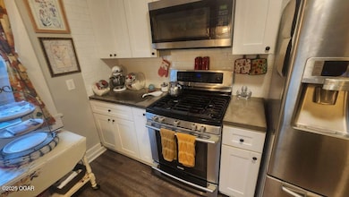 415 W Maple St, Columbus, KS 66725 - photo 5