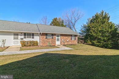 9258 Cherry Ln unit 26, Laurel, MD 20708 - photo 2