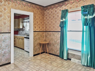 1402 Keller St, Evansville, IN 47710 - photo 6