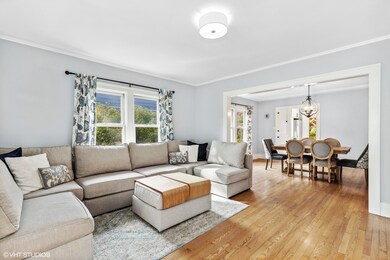 111 4th Street Libertyville, IL 60048