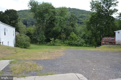 455-461 Mauch Chunk St, Pottsville, PA 17901 - photo 2