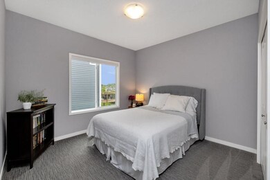 9702 Marnewood Dr, Johnston, IA 50131 - photo 5