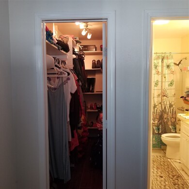 1032 Walling St unit B, Houston, TX 77009 - photo 7