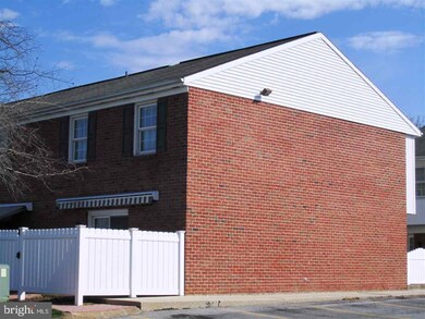 472 W Chocolate Ave, Hershey, PA 17033 - photo 3