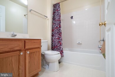 9199 Cardinal Forest Ln unit 14, Lorton, VA 22079 - photo 6