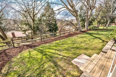 LEVEL Fenced Rear Yard